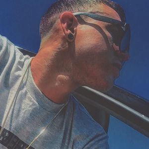 Meet your Posher, Felipe